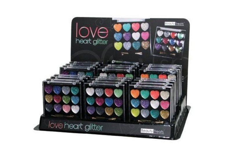 BEAUTY TREATS LOVE HEART GLITTER KITEyeshadowBEAUTY TREATS